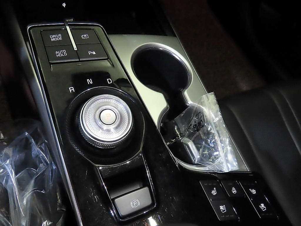 KIA K8 - Vista 12