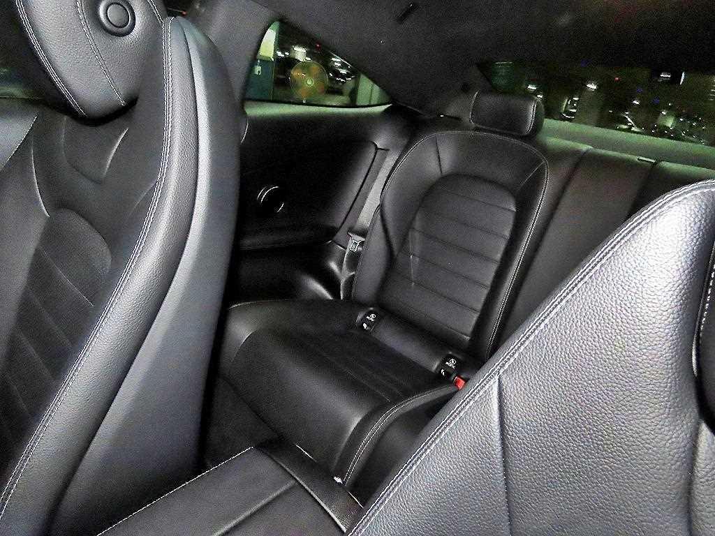 Mercedes Benz C Class - Vista 7