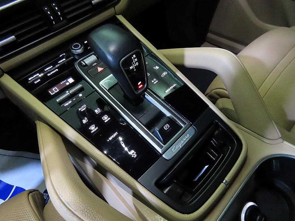 Porsche Cayenne - Vista 12