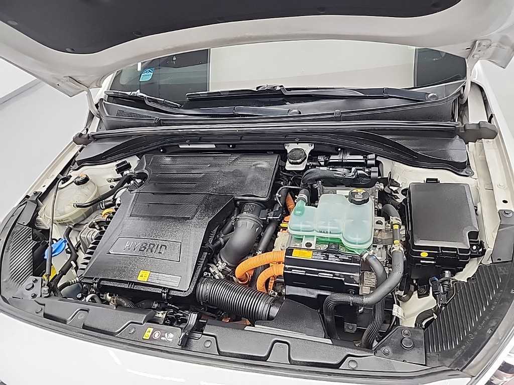 HYUNDAI Ioniq - Vista 5