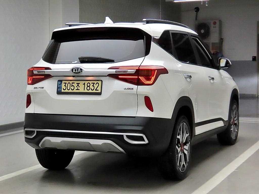 KIA Seltos - Vista 4