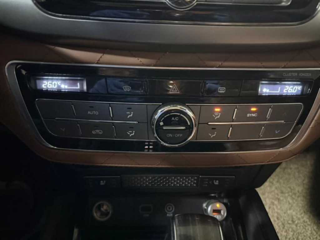 Ssangyong Rexton - Vista 12
