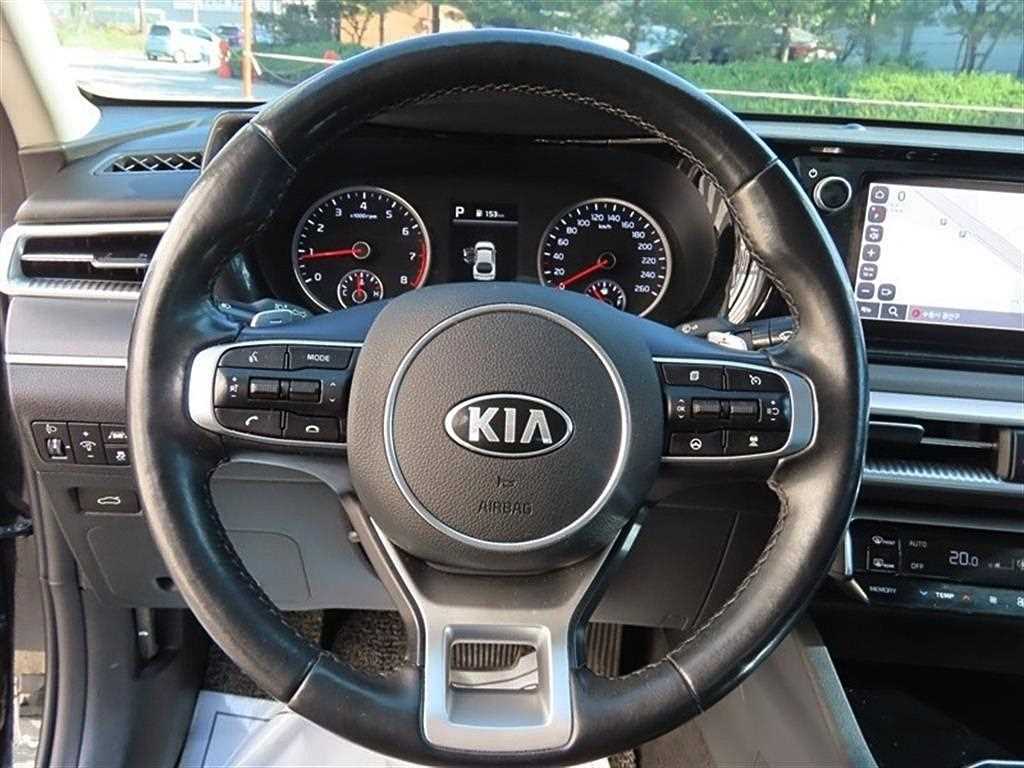 KIA K5 - Vista 10