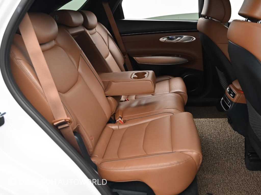 Genesis GV70 - Vista 12