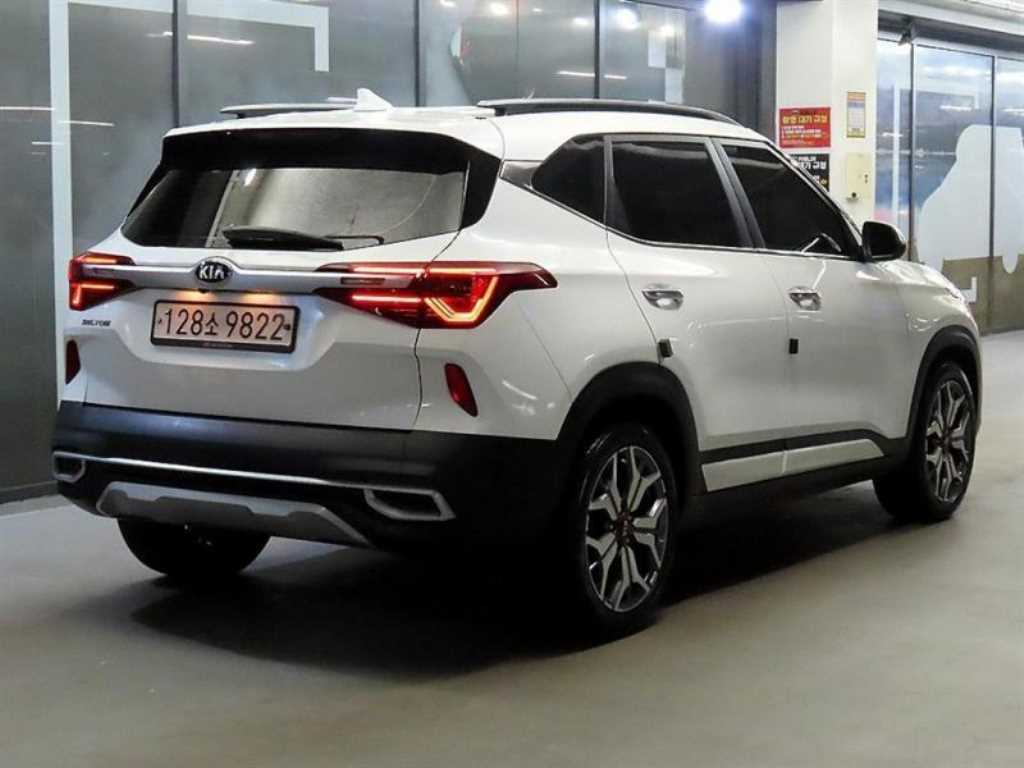 KIA Seltos - Vista 4