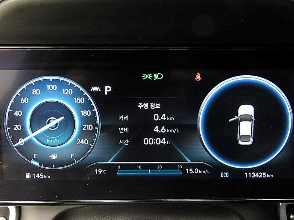 HYUNDAI Avante - Vista 8
