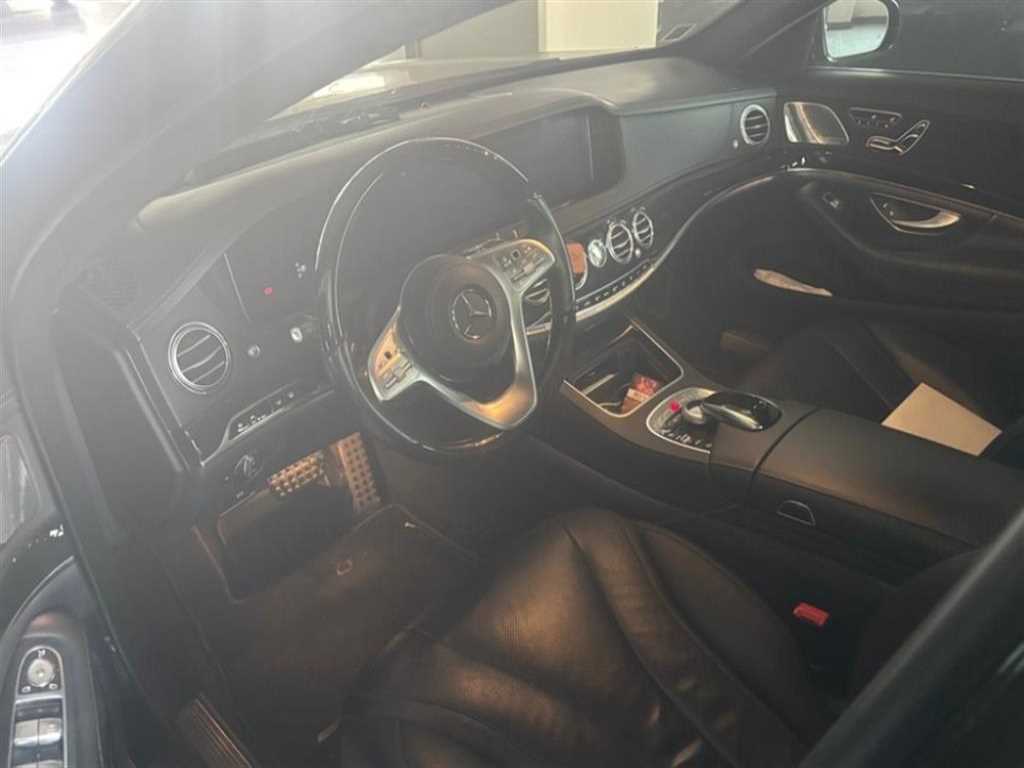 Mercedes Benz S Class - Vista 4