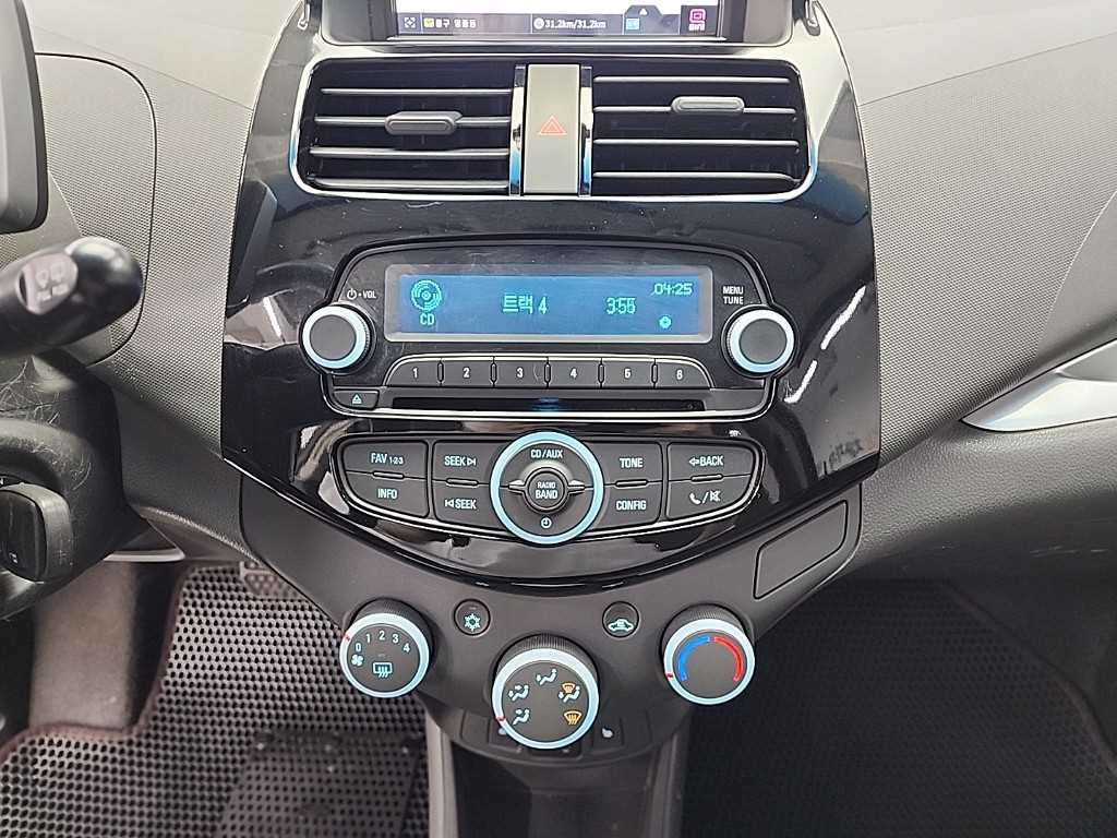 Chevrolet Spark - Vista 10