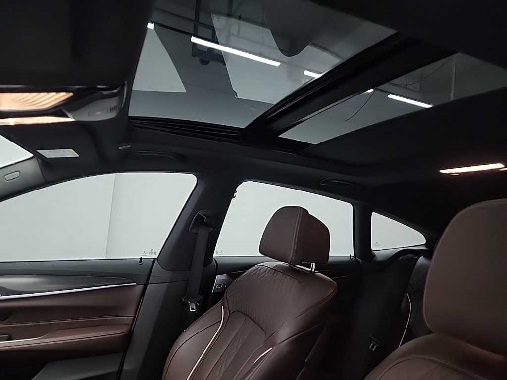 BMW Gran Turismo 2023 Blanco - Importación desde Corea - HF Imports Iquique - Foto 14
