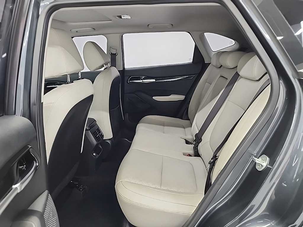 KIA Seltos - Vista 12