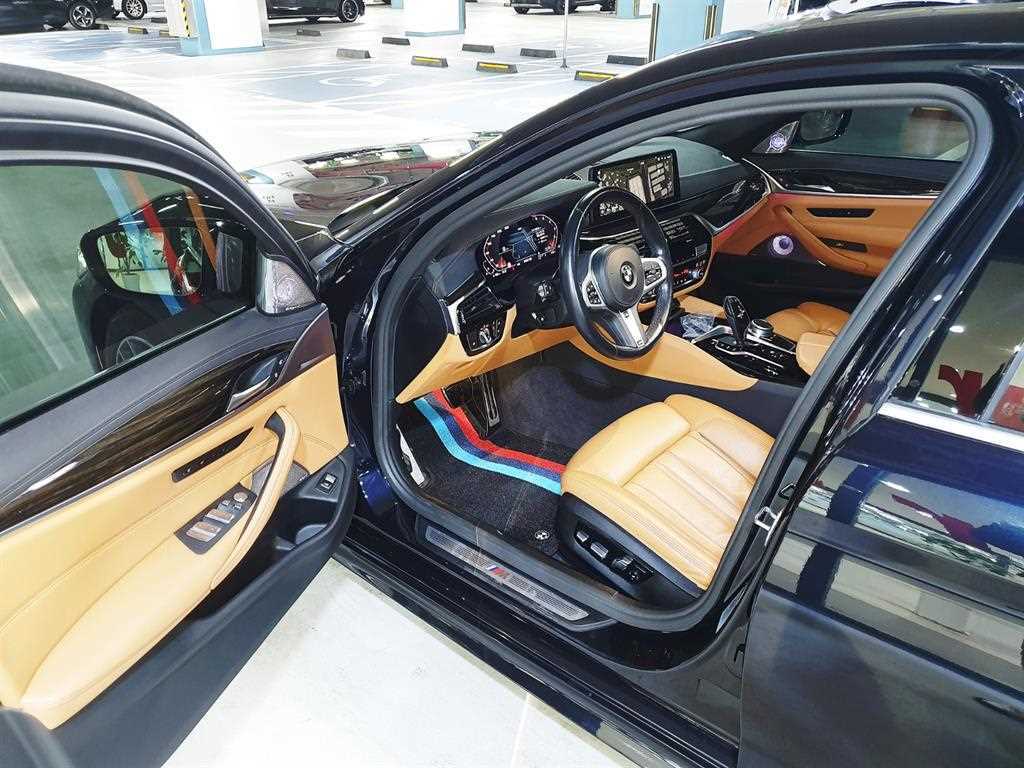BMW 5 Series - Vista 5