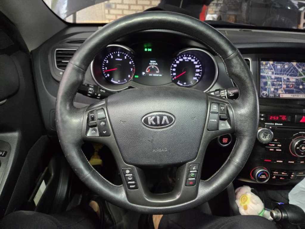 KIA K7 - Vista 5