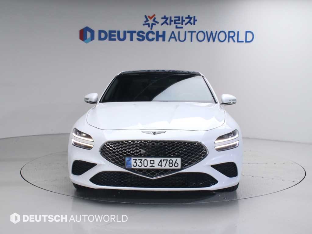 Genesis G70 - Vista 3