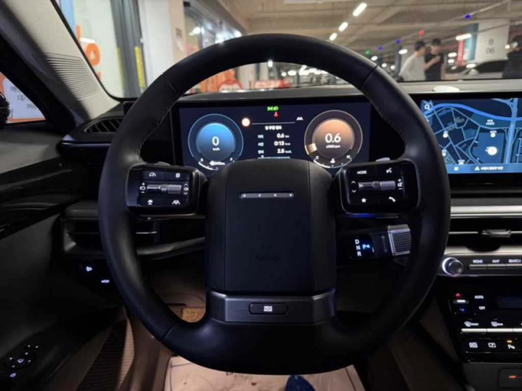 HYUNDAI Grandeur - Vista 8