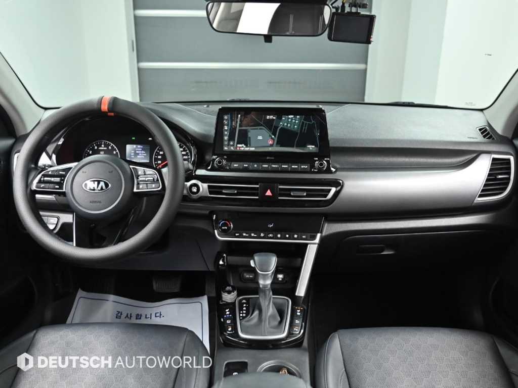 KIA Seltos - Vista 7
