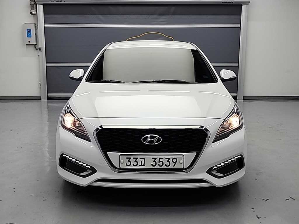 HYUNDAI Sonata - Vista 2