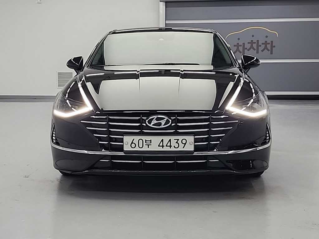 HYUNDAI Sonata - Vista 2