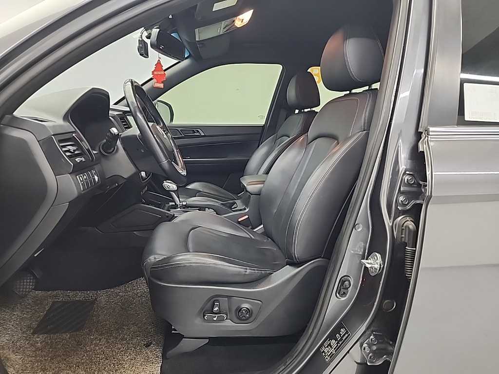 Ssangyong Rexton - Vista 11