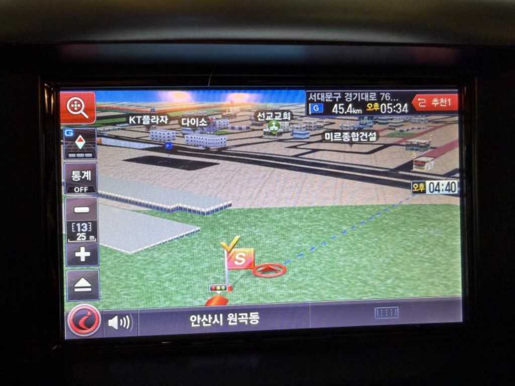 HYUNDAI Sonata - Vista 8