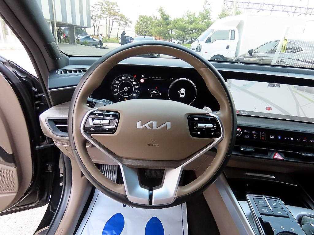 KIA K8 - Vista 8
