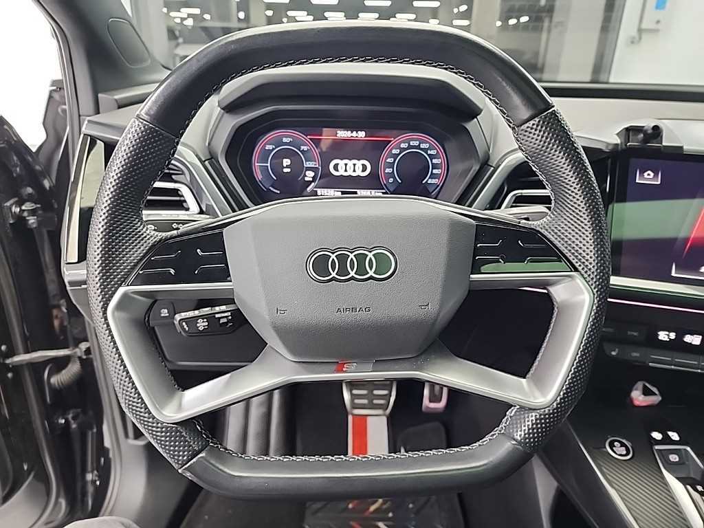 Audi Q4 - Vista 9