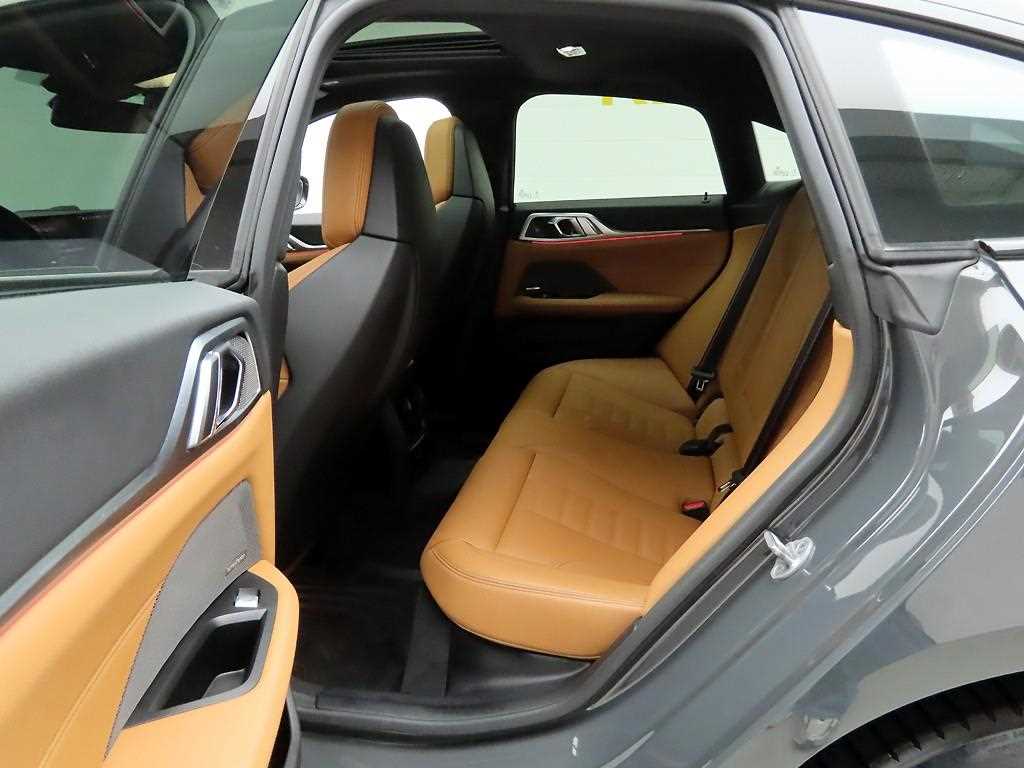 BMW i4 2023 - Importación desde Corea - HF Imports Iquique - Foto 13