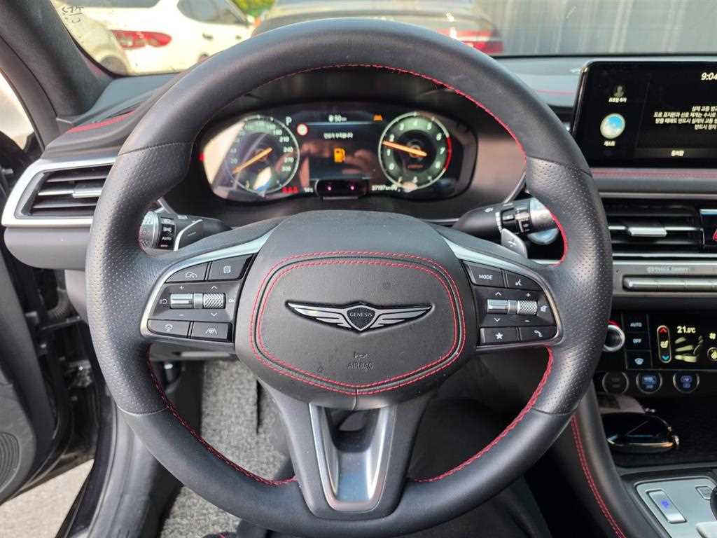 Genesis G70 - Vista 5