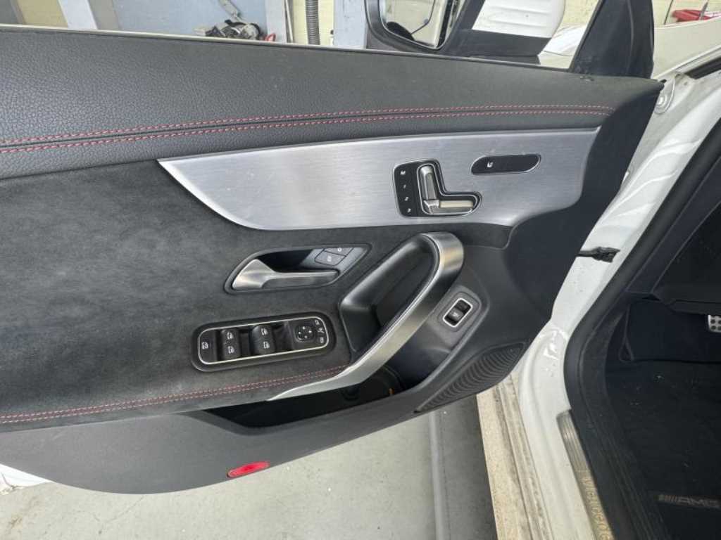 Mercedes Benz CLA Class - Vista 8