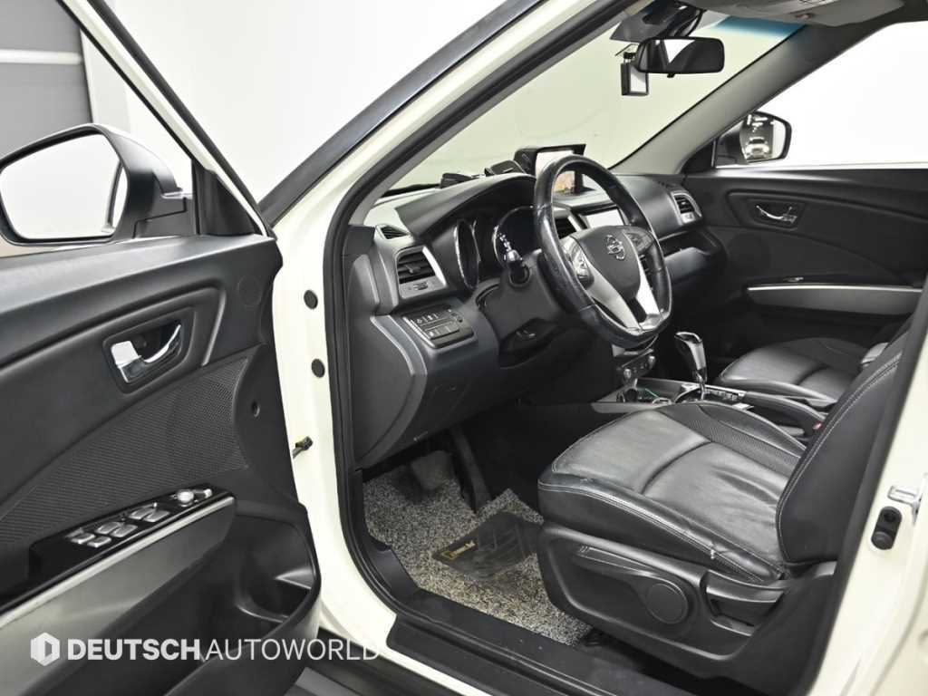 Ssangyong Tivoli - Vista 11