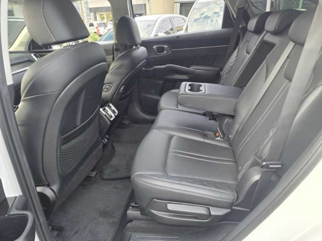 KIA Sorento - Vista 9