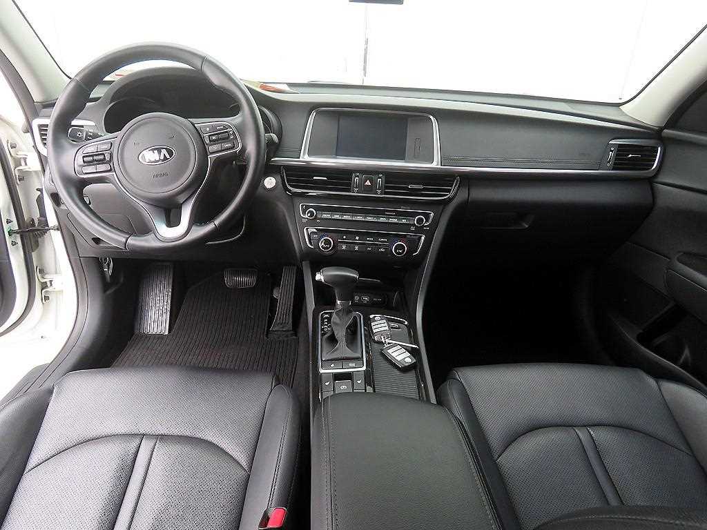 KIA K5 - Vista 7