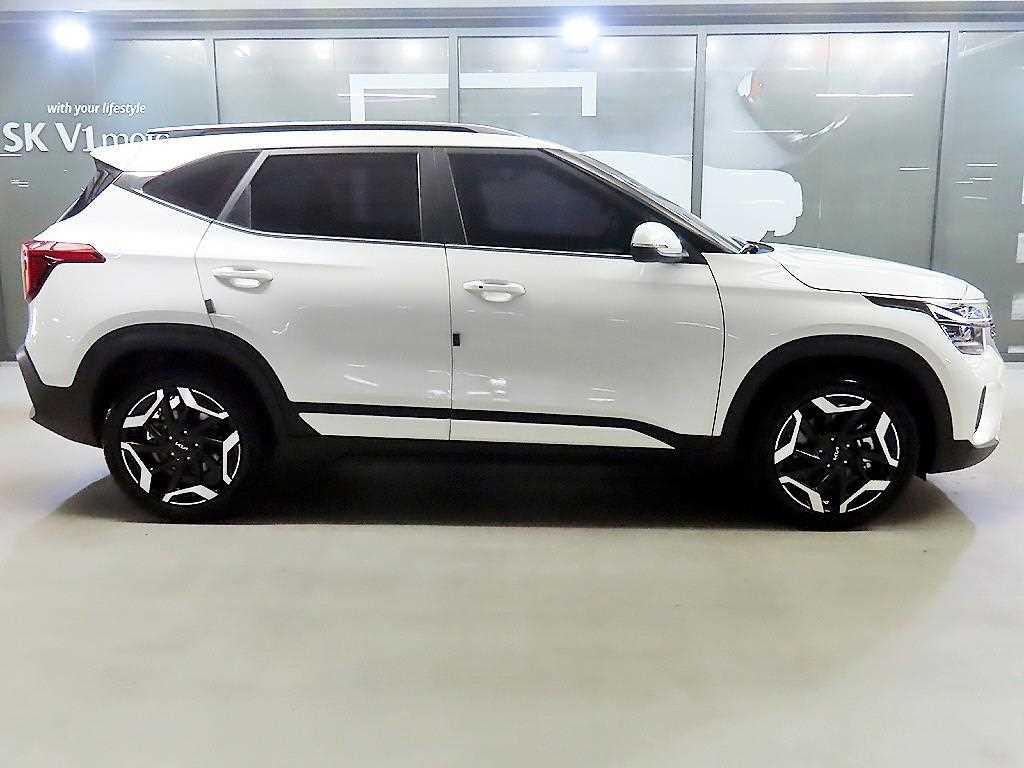 KIA Seltos - Vista 3
