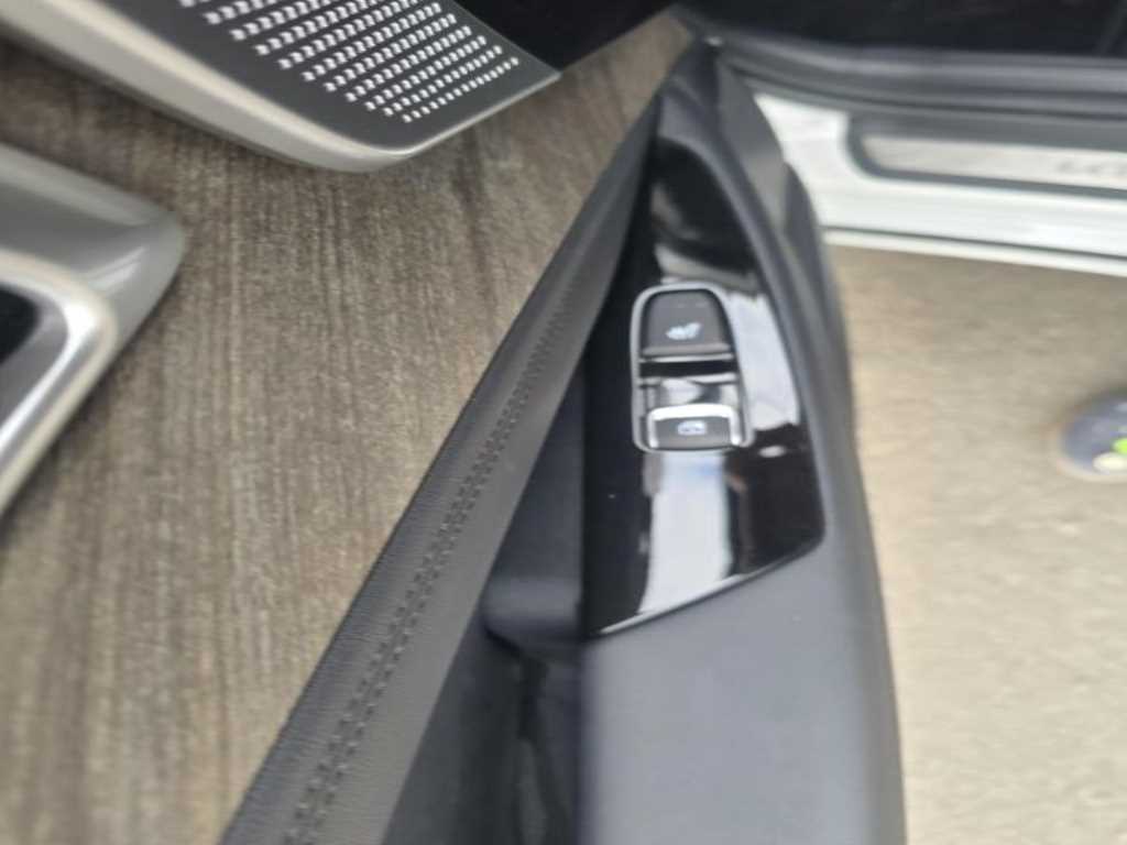 KIA K8 - Vista 9