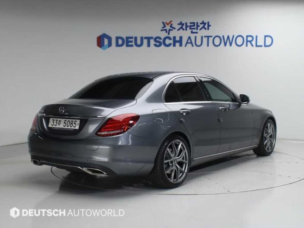 Mercedes Benz C Class - Vista 2