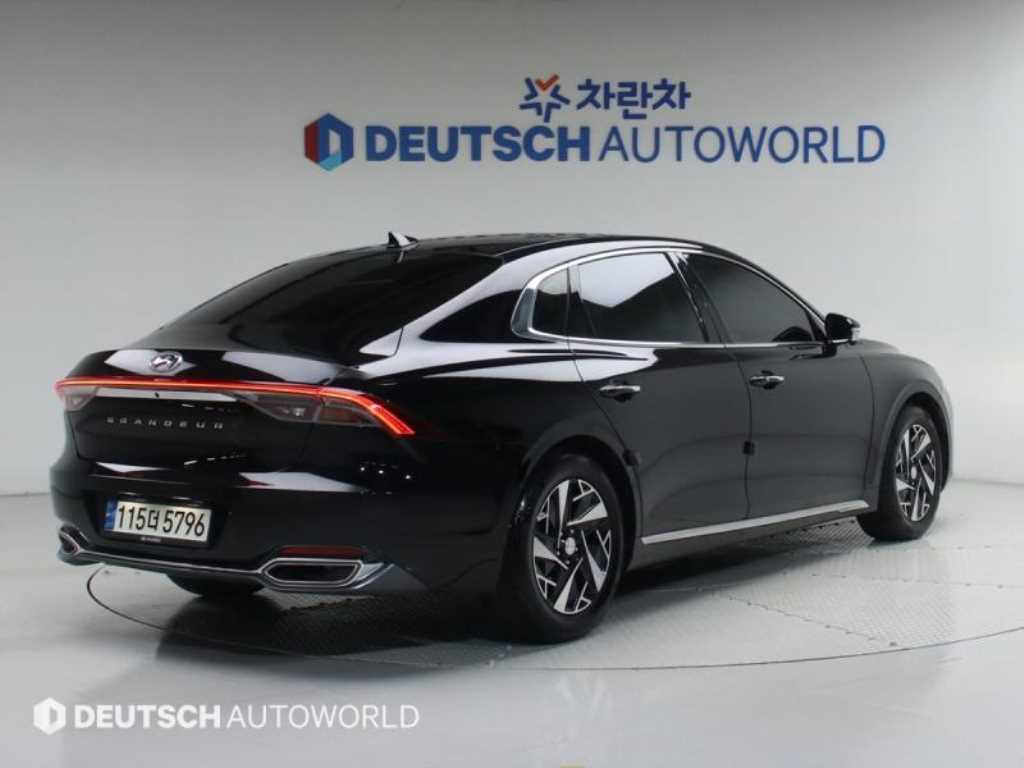 HYUNDAI Grandeur - Vista 2