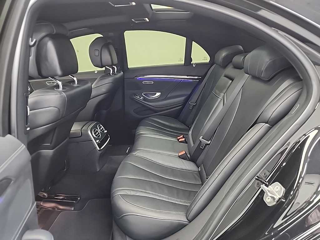 Mercedes Benz S Class - Vista 12