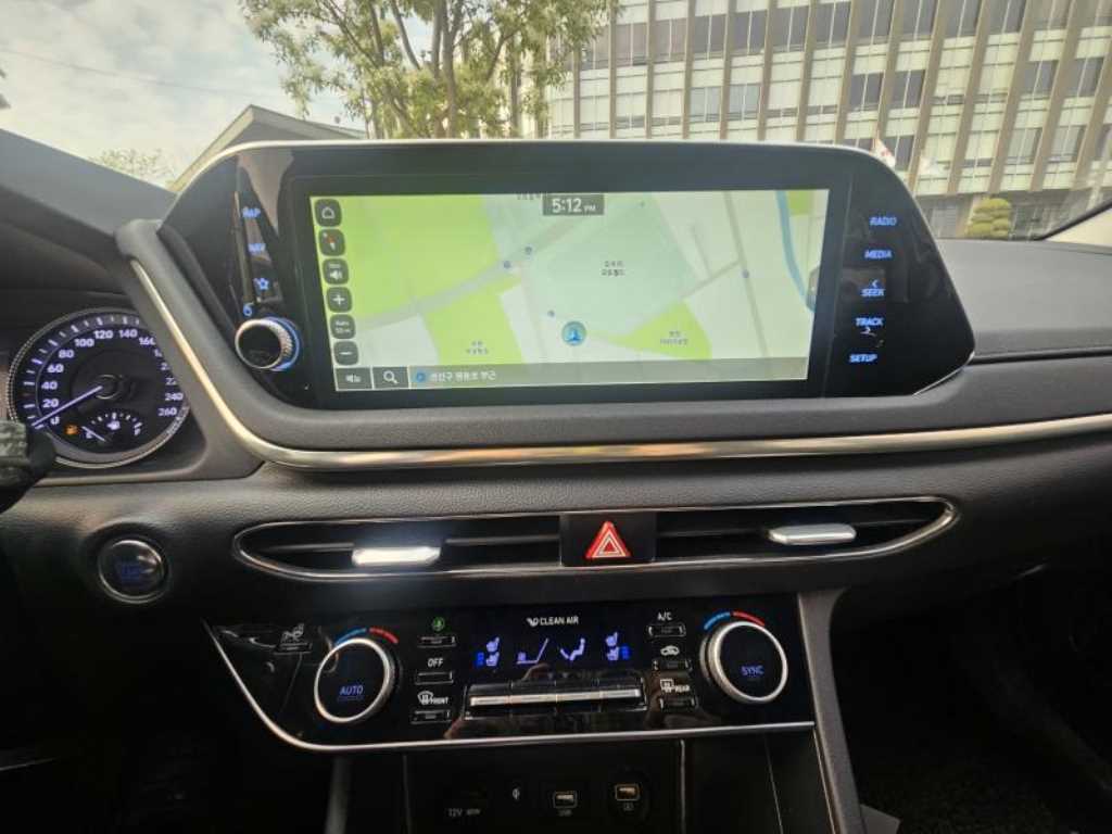 HYUNDAI Sonata - Vista 7