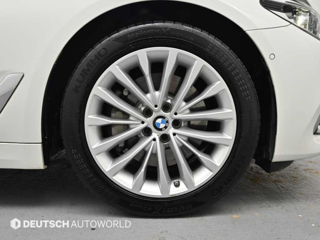 BMW 5 Series - Vista 5