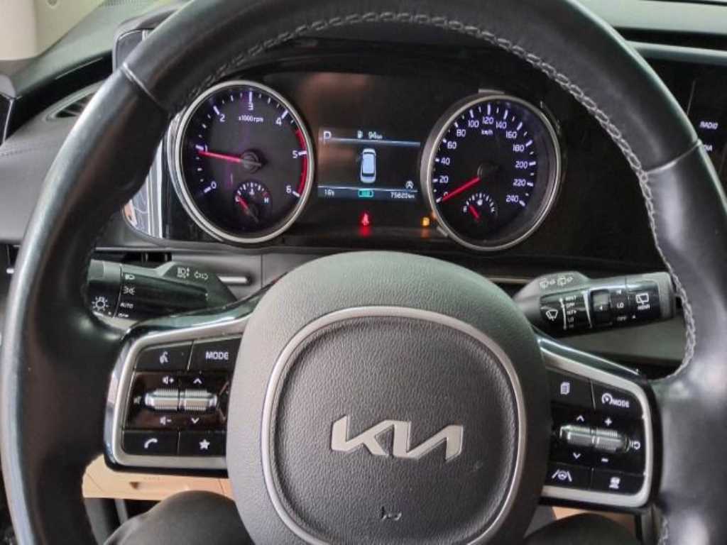 KIA Carnival 2022 Negro - Importación desde Corea - HF Imports Iquique - Foto 1