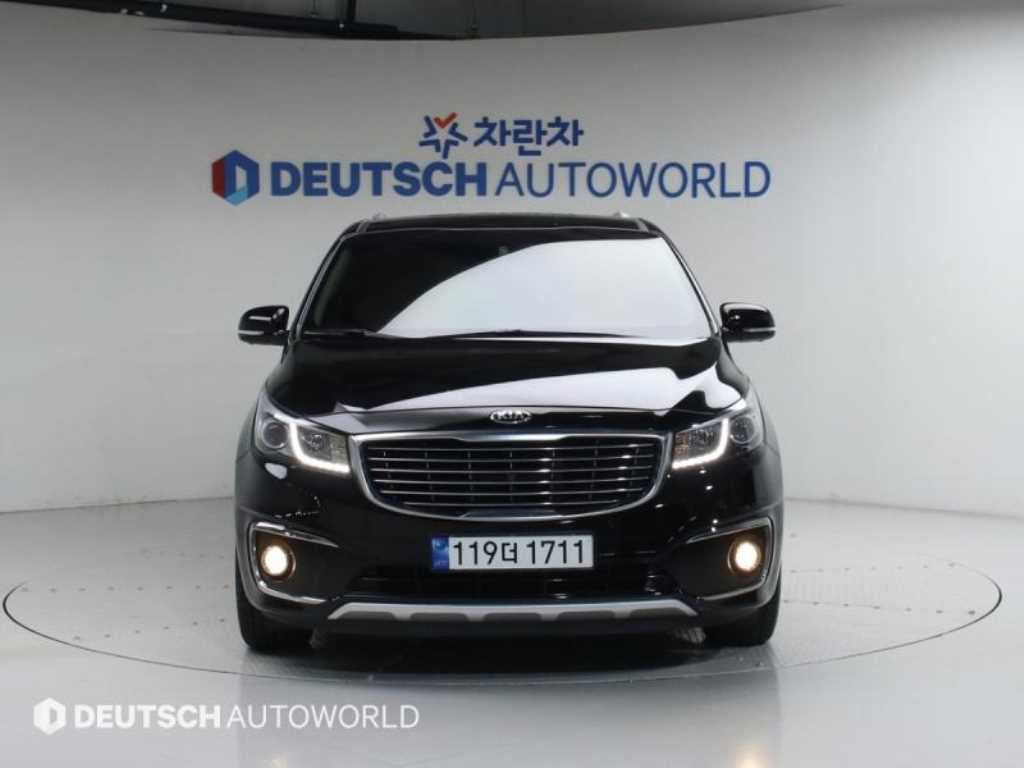 KIA Carnival - Vista 3