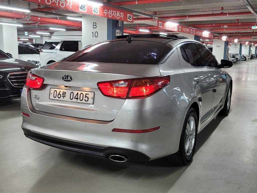 KIA K5 - Vista 3