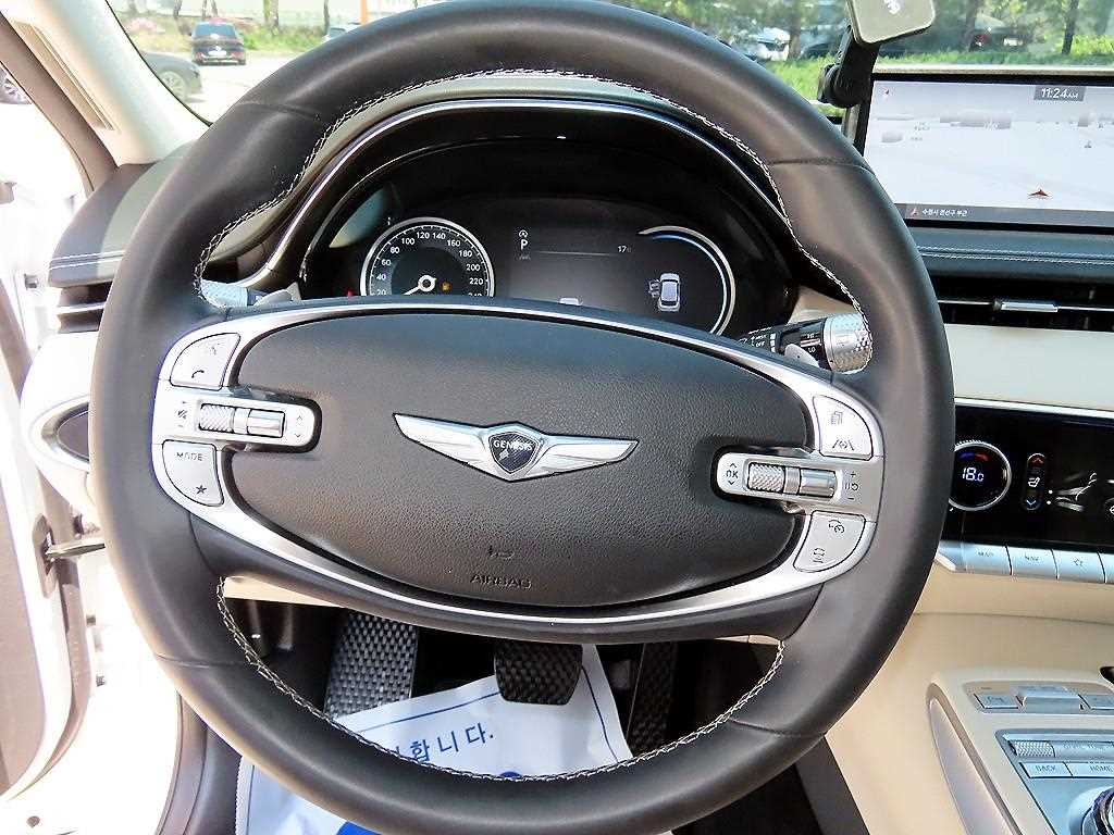 Genesis GV70 - Vista 8
