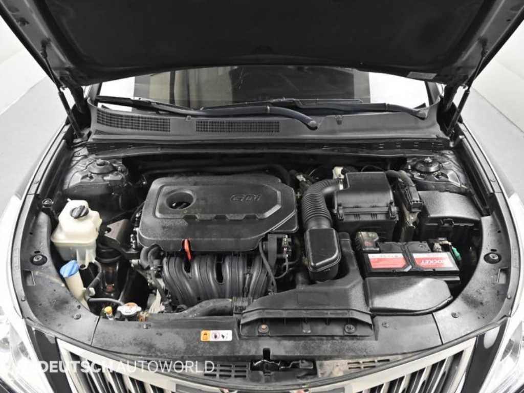 HYUNDAI Grandeur - Vista 6