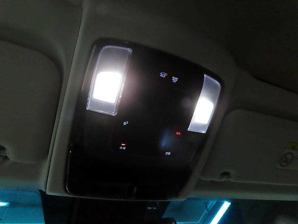 HYUNDAI Staria 2022 Blanco - Importación desde Corea - HF Imports Iquique - Foto 17