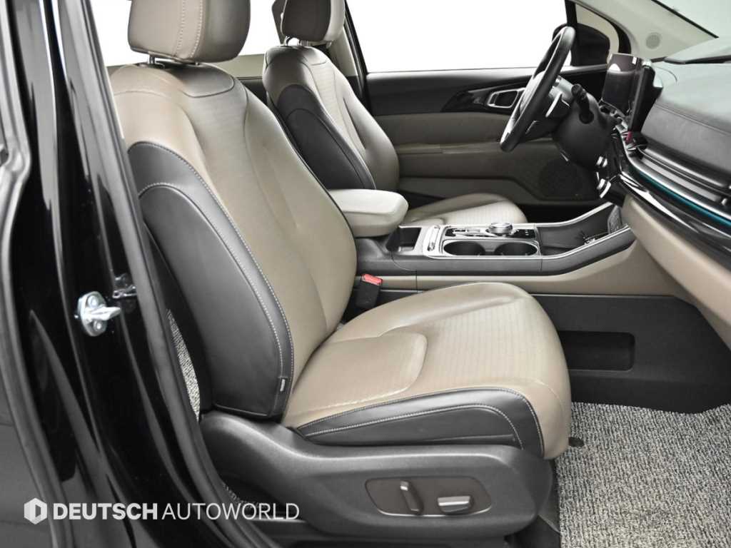 KIA Carnival - Vista 10
