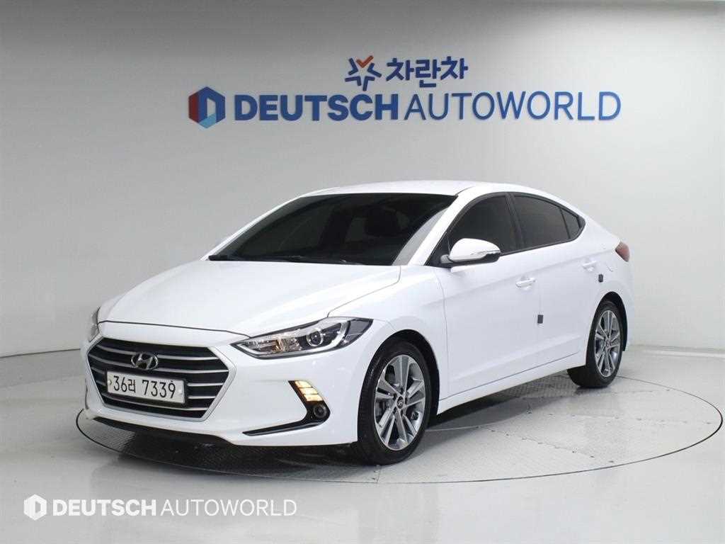 HYUNDAI Avante - Vista 2