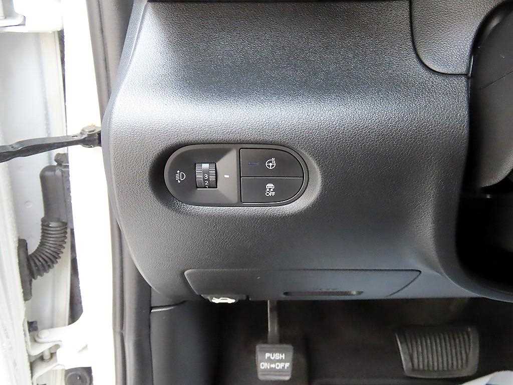HYUNDAI Casper - Vista 12