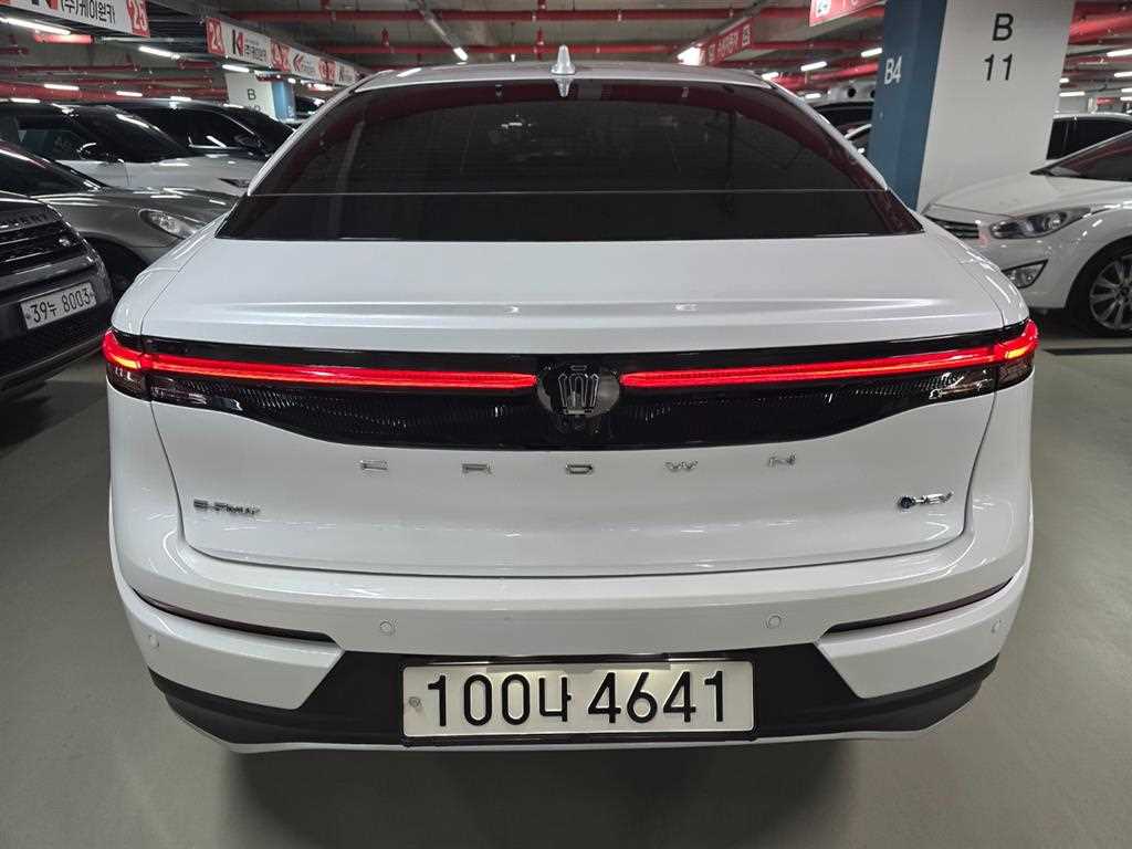 Toyota Crown - Vista 5