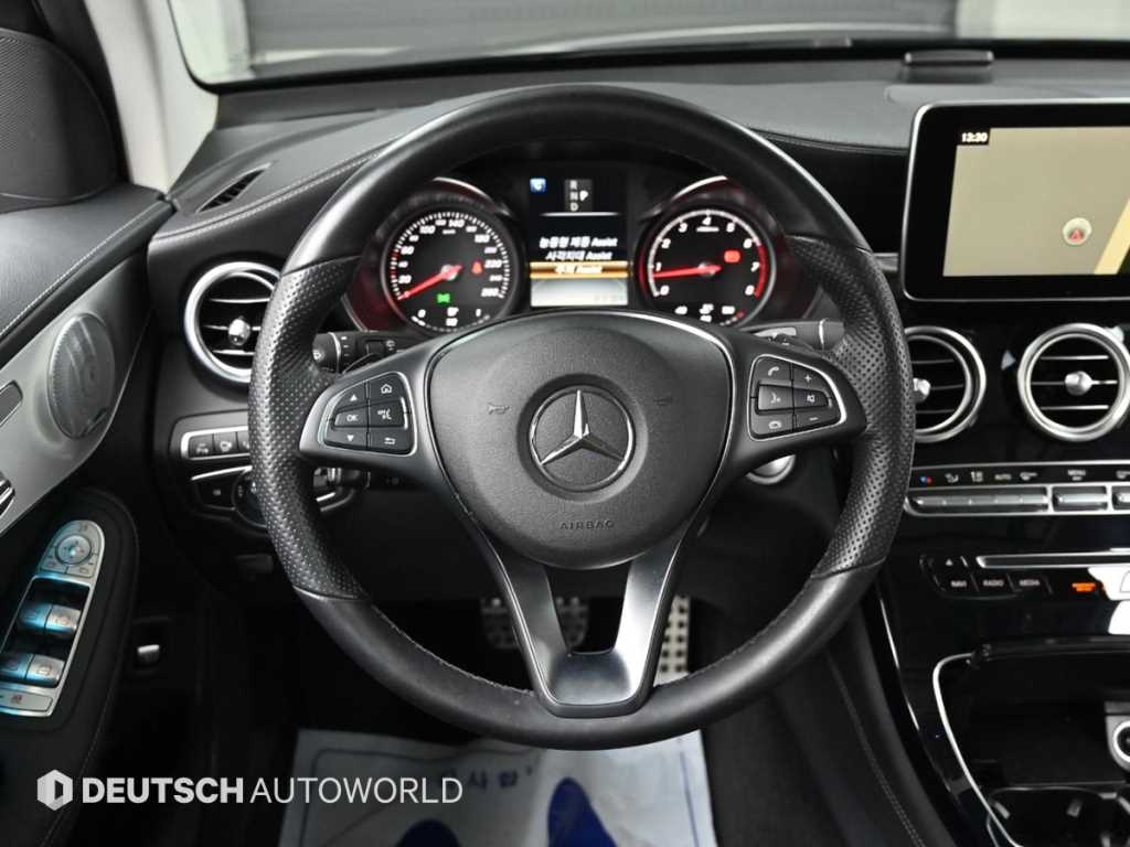 Mercedes Benz GLC Class 2019 Azul - Importación desde Corea - HF Imports Iquique - Foto 13