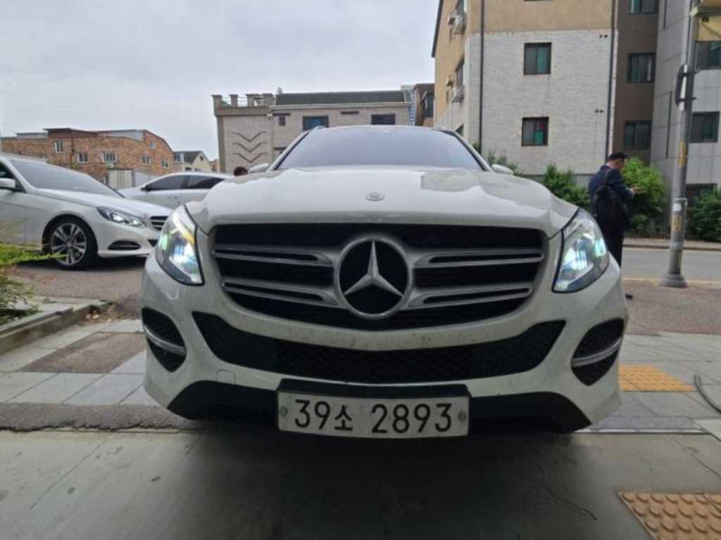Mercedes Benz GLE Class 2018 Blanco - Importación desde Corea - HF Imports Iquique - Foto 1